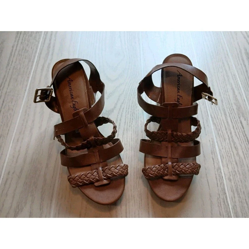 American Eagle Women’s Brown Strappy Open Toe Block Heel Sandals Buckle Size 9